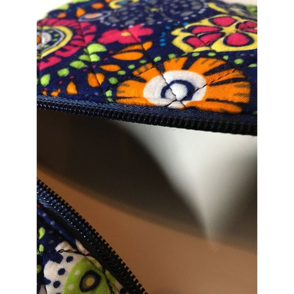 Bright Flower Multicolored Crossover Bag with 4 Zippered Pockets - Picture 4 of 8